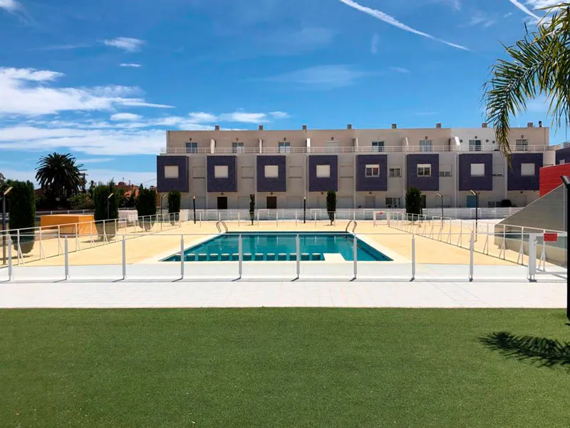 Barandillas de vidrio para piscinas