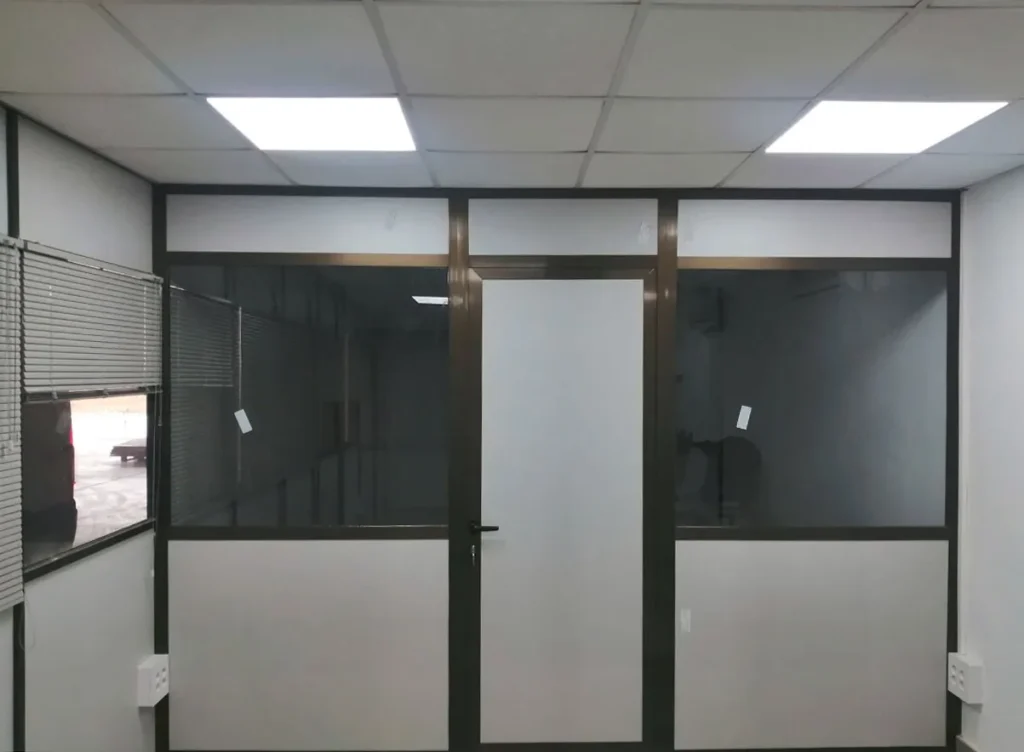 divisores de oficina