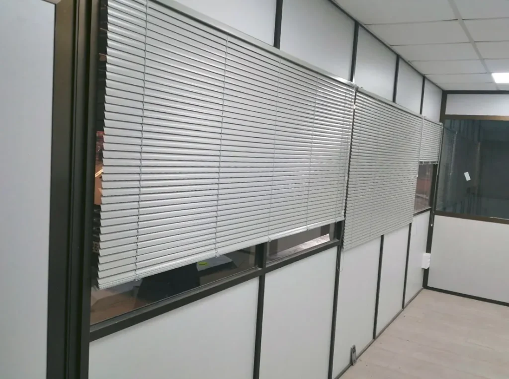 divisores de oficina